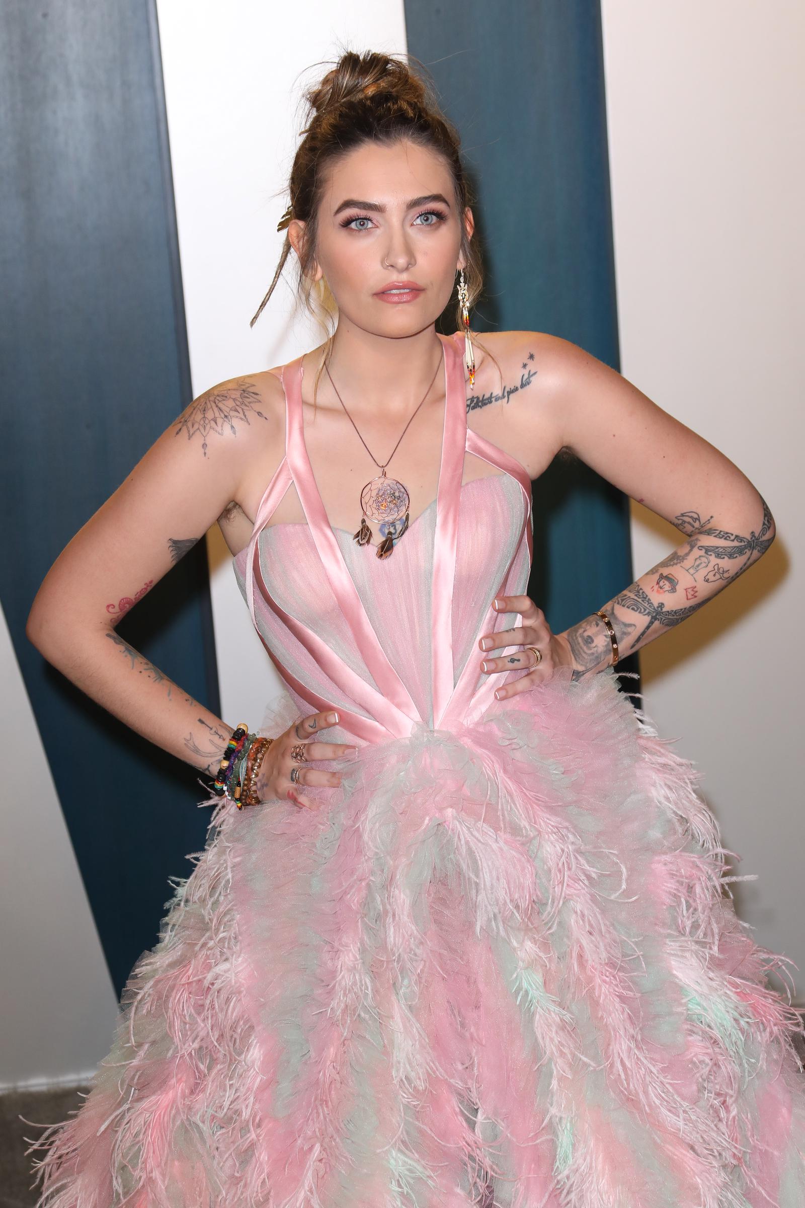Paris Jackson asiste a la Fiesta de los Oscar de Vanity Fair 2020 el 9 de febrero de 2020 en Beverly Hills, California. | Fuente: Getty Images