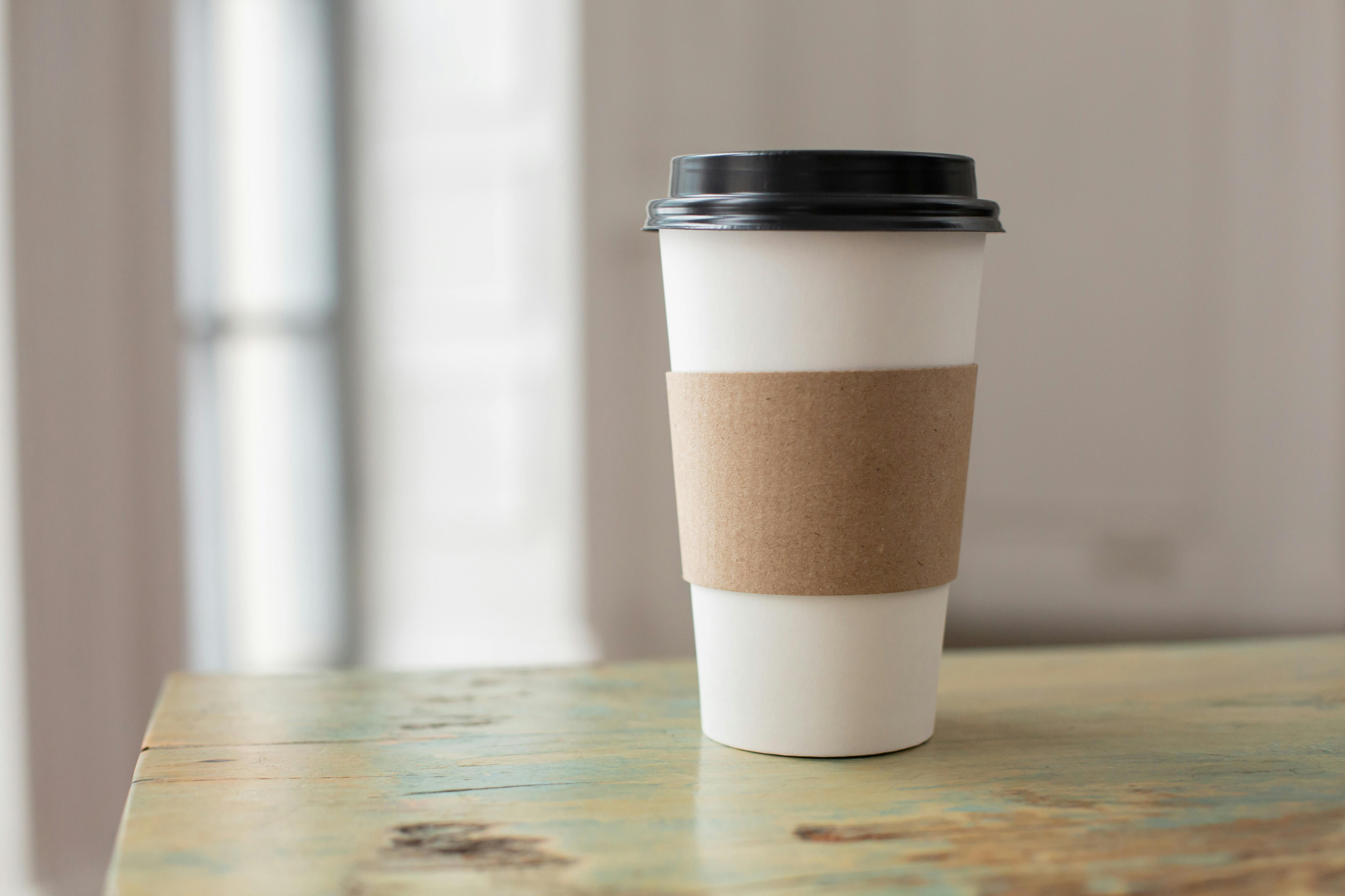 Una taza de café para llevar | Fuente: Pexels
