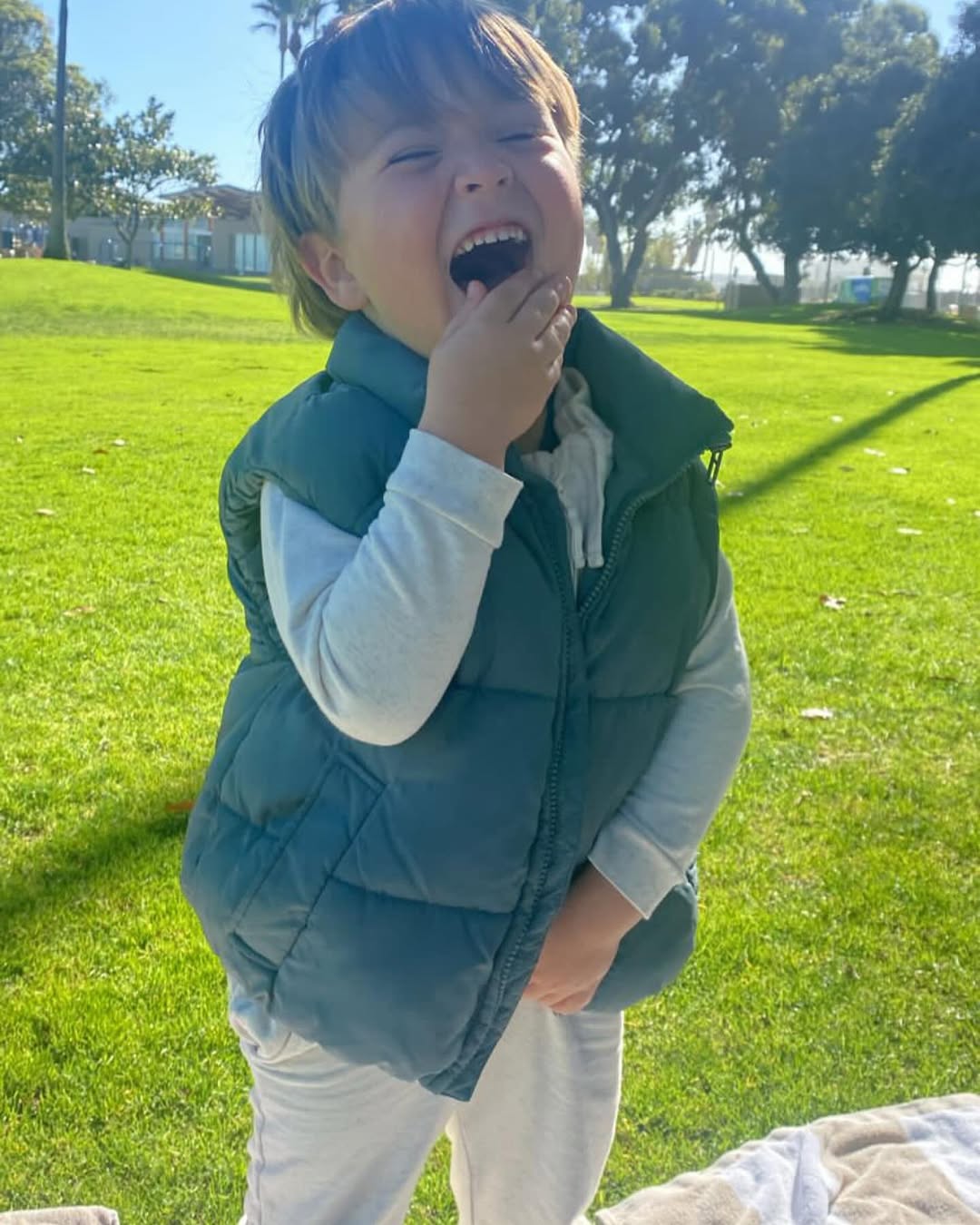 Emiliano en una serie de imágenes compartidas por Anahí para celebrar su cumpleaños número 4 | Fuente: Instagram/anahi