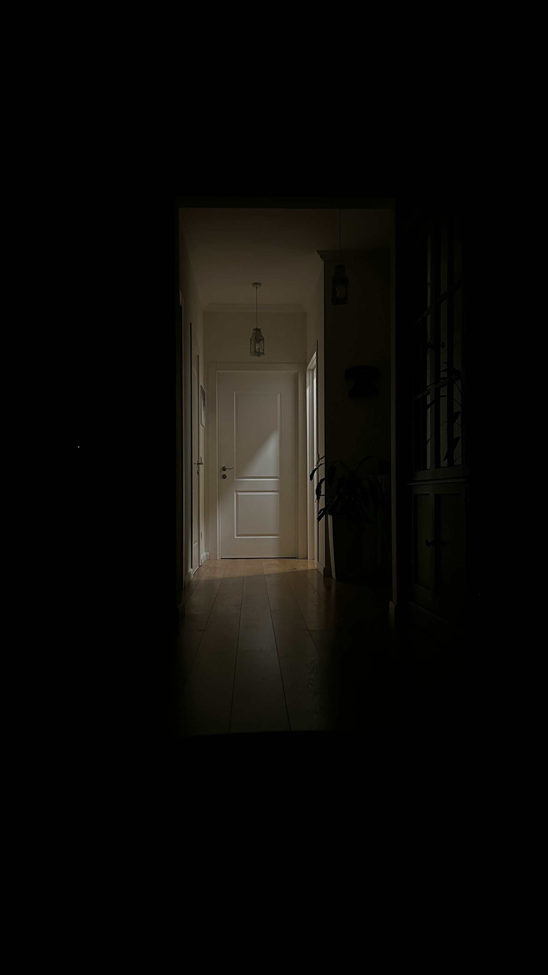 Una habitación en el pasillo | Fuente: Unsplash