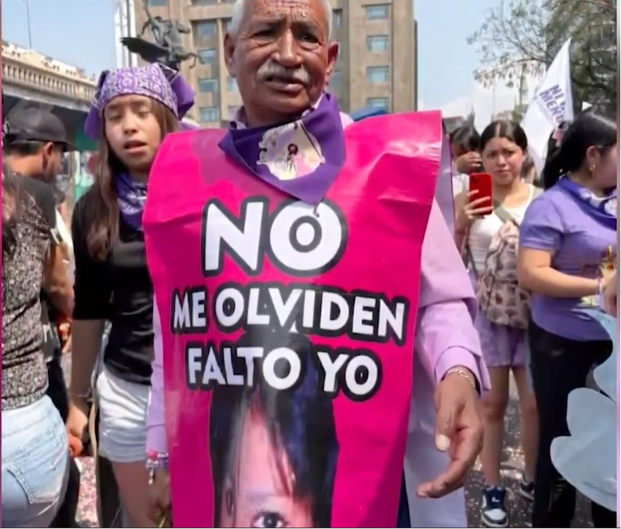 José Luis, el padre de Esmeralda, la adolescente desaparecida en 2009 | Fuente: YouTube/Reporteindigo