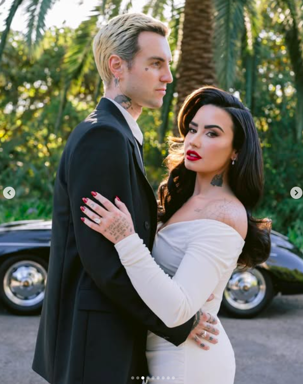 Jordan "Jutes" Lutes and Demi Lovato abrazándose. | Fuente: Instagram/josevilla