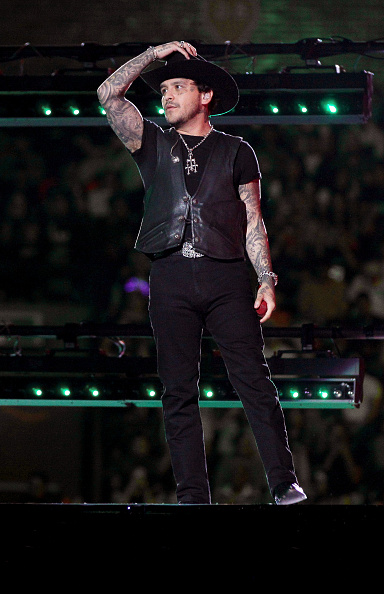 Christian Nodal se presenta como parte del espectáculo musical "Supernova Strikers 2025" en el Palacio de los Deportes el 17 de agosto de 2025 en Ciudad de México, México | Fuente: Getty Images