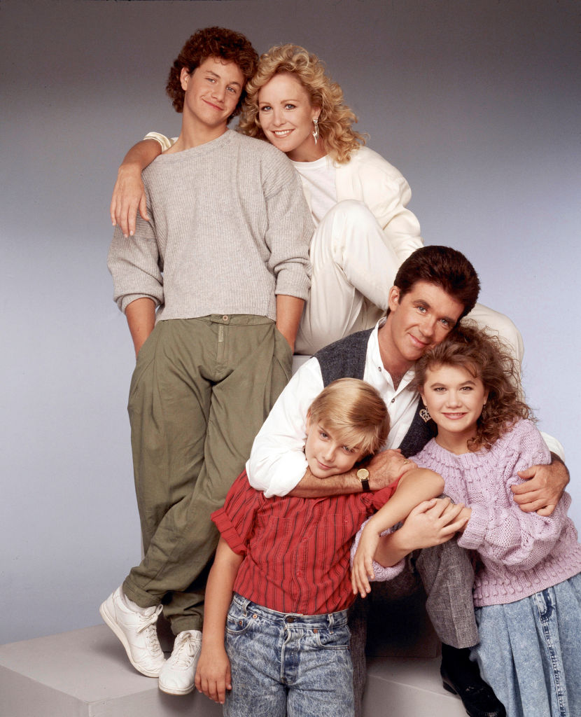 El elenco de "Growing Pains", fotografiado en 1987 | Fuente: Getty Images