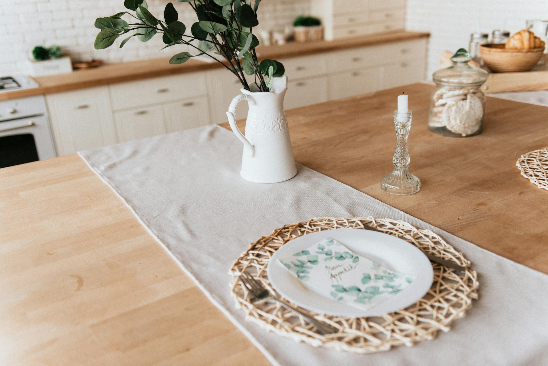 Una mesa de cocina | Fuente: Pexels