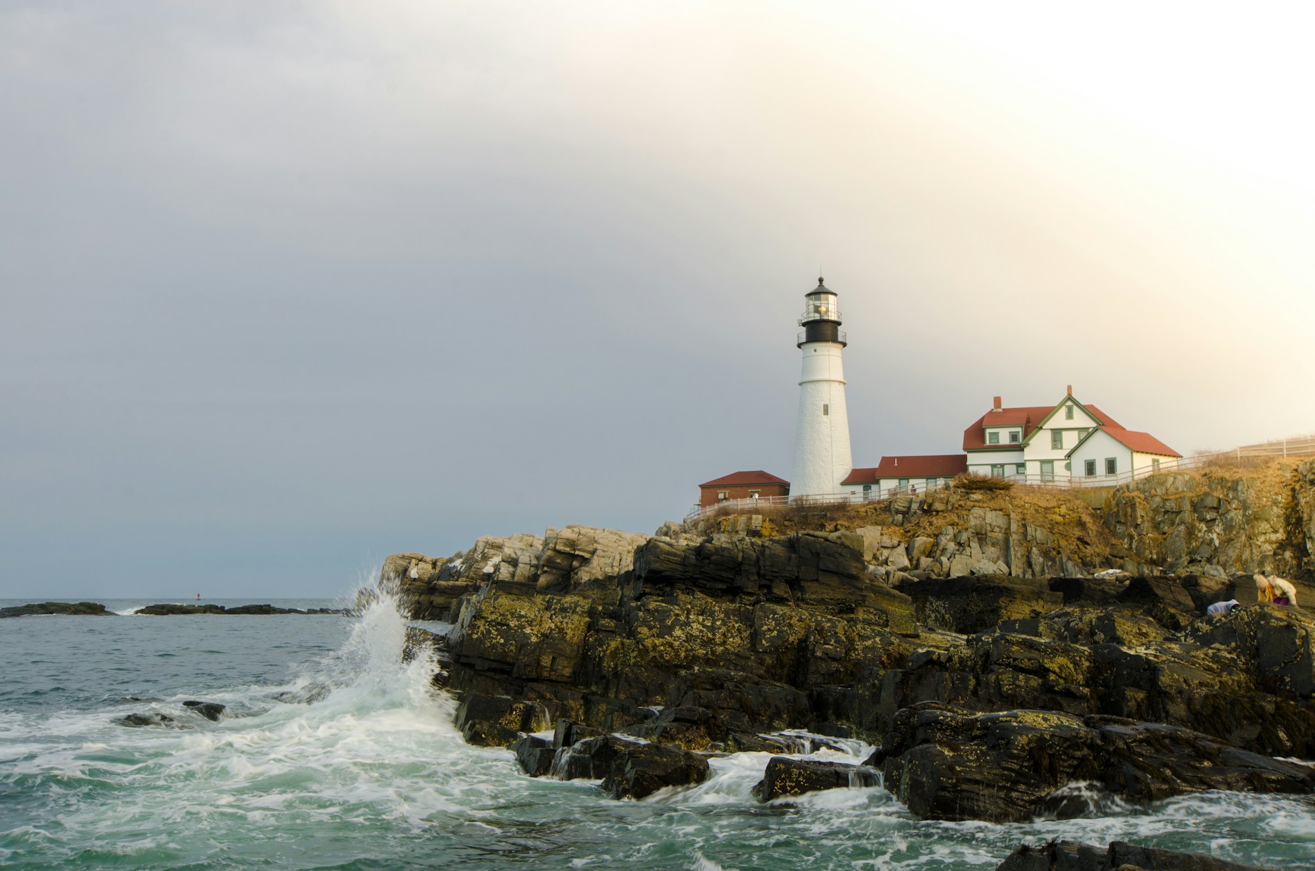 Un faro en Maine | Fuente: Unsplash