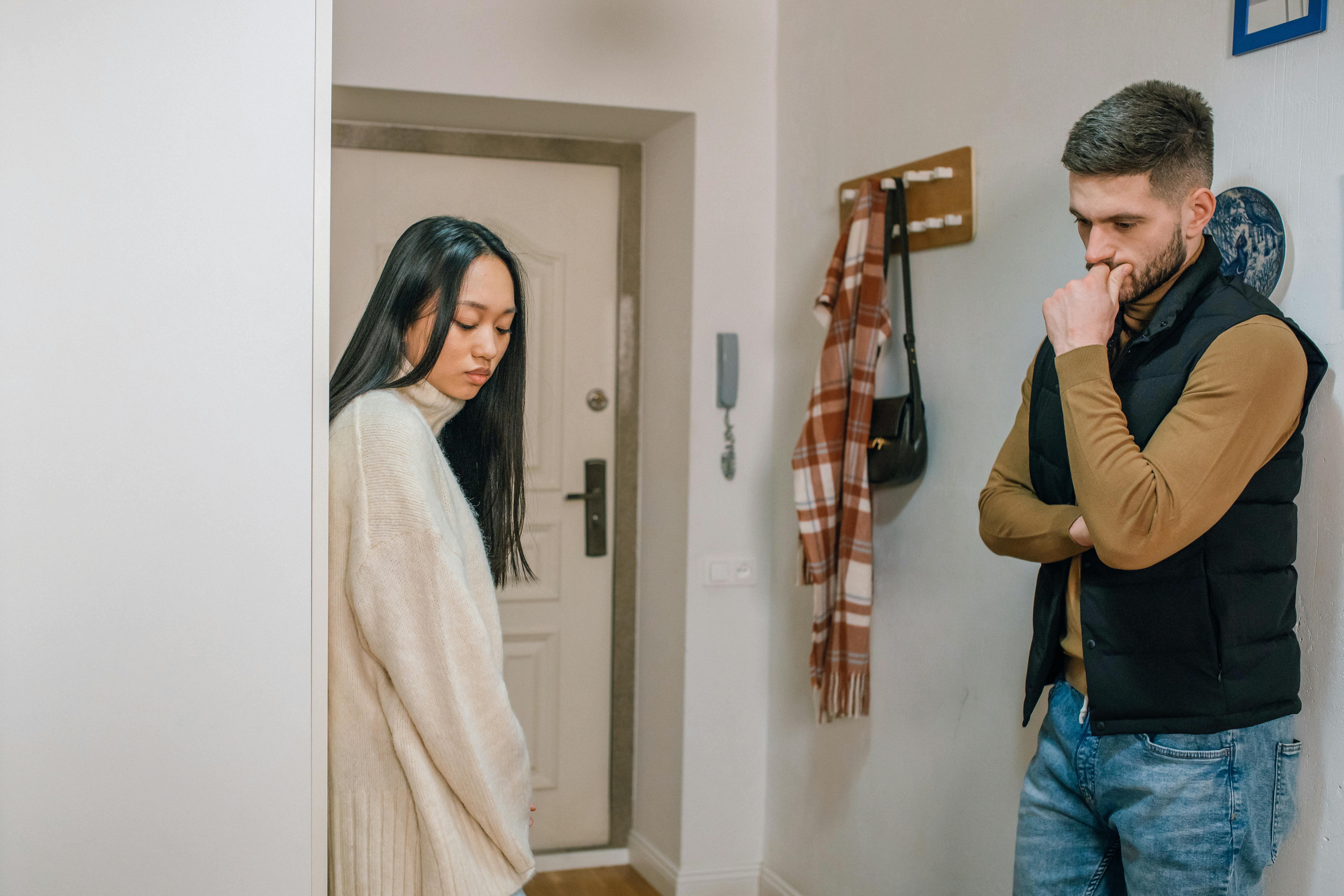 Pareja hablando | Fuente: Pexels