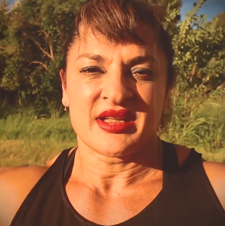 Alejandra "Locomotora" Oliveras en la naturaleza | Fuente: Instagram/alejandro_oliveras.ok