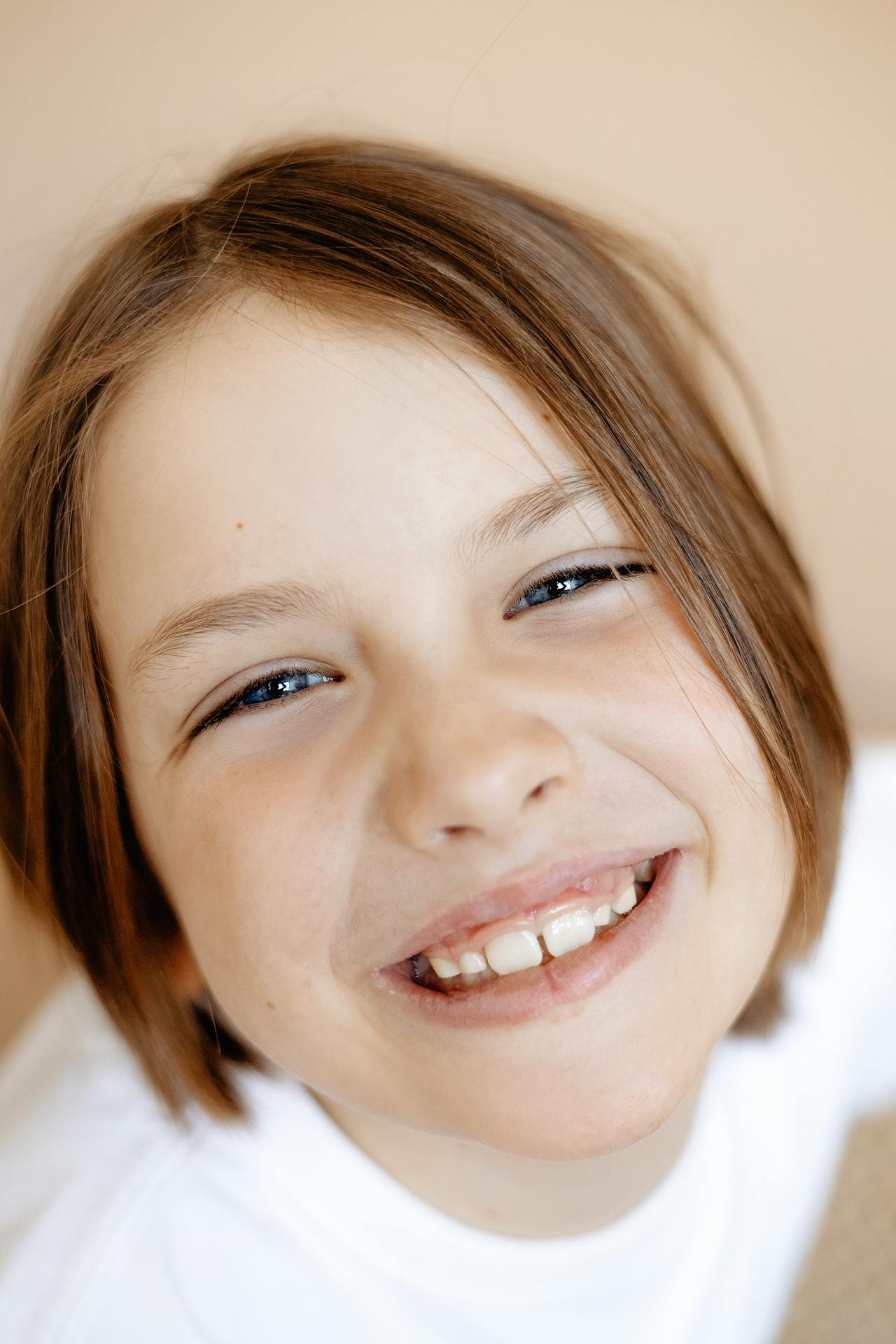 Un niño sonriendo | Fuente: Pexels