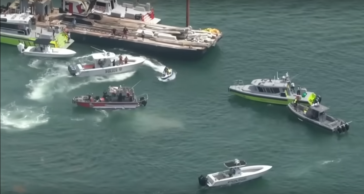 Botes de rescate en la Bahía de Biscayne en Miami | Fuente: YouTube/WPLG Local 10