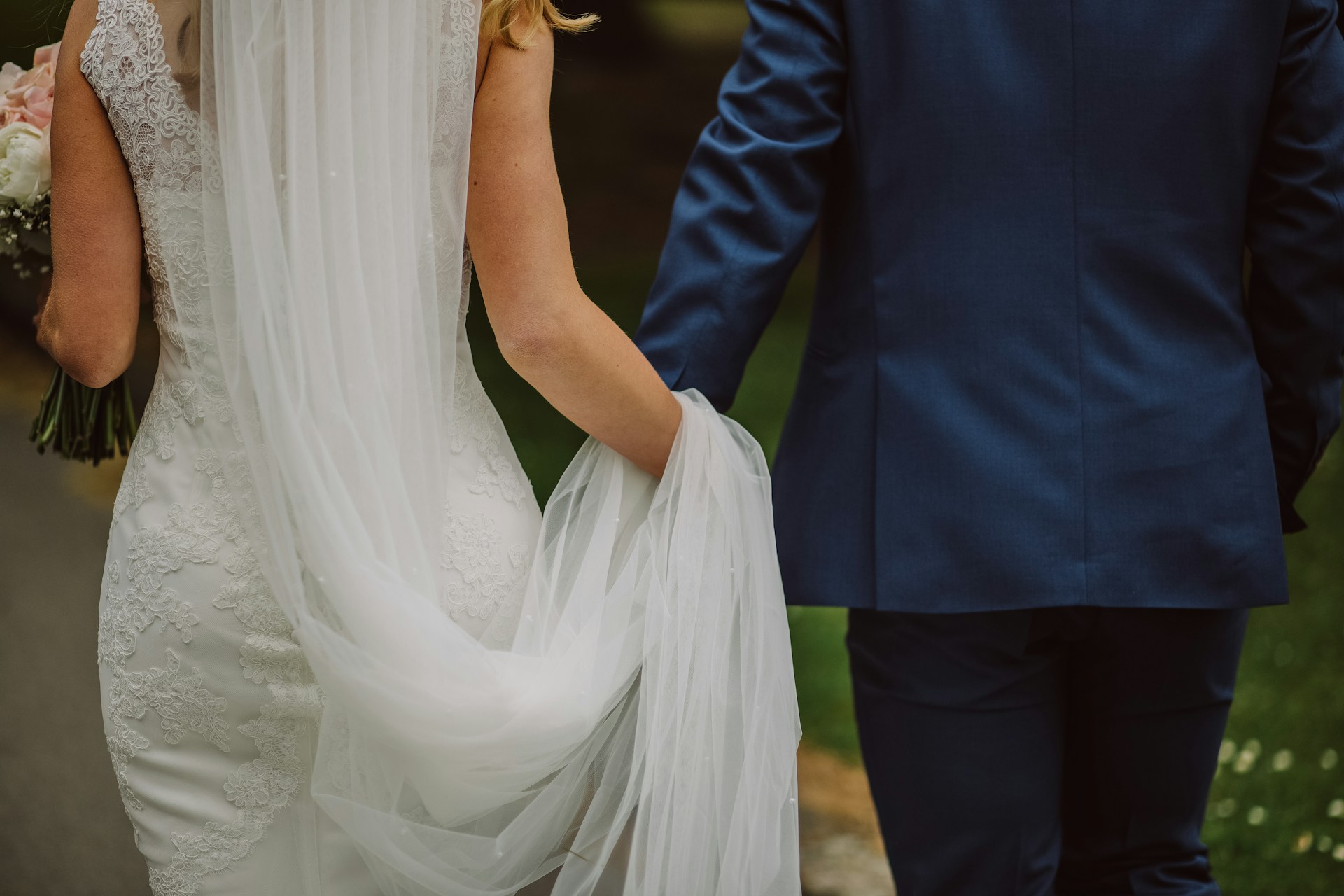 Una novia y su novio | Fuente: Unsplash