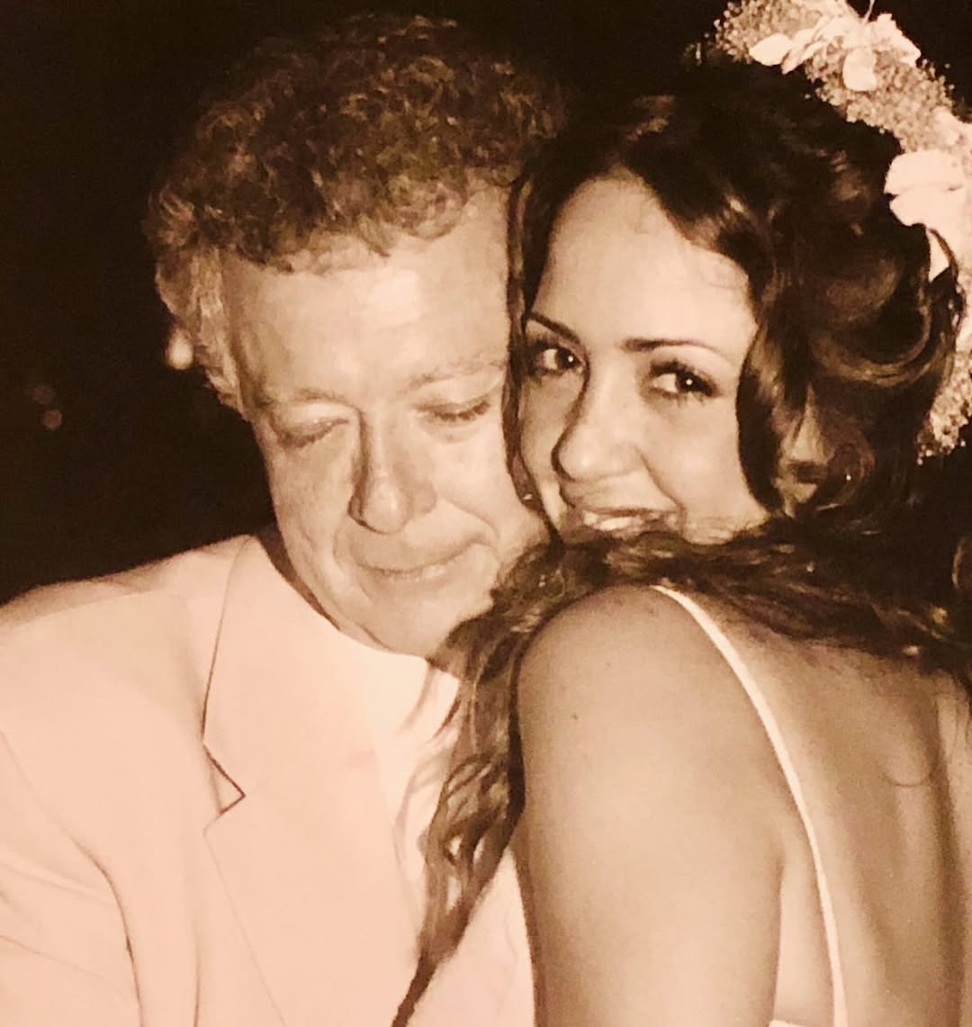 Andrea Legarreta y su padre, Don Juan Legarreta, compartiendo momentos juntos | Fuente: Instagram/andrealegarreta