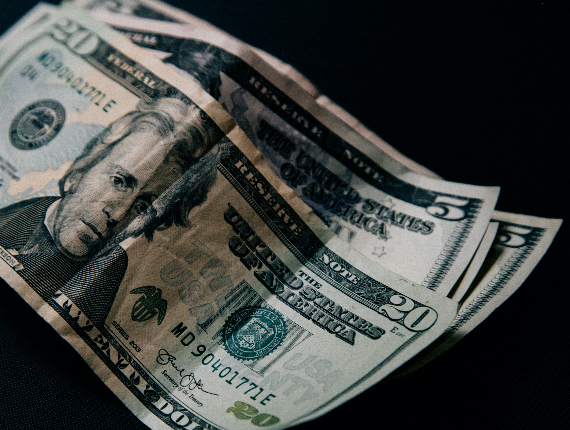 Billetes de dólar | Fuente: Unsplash