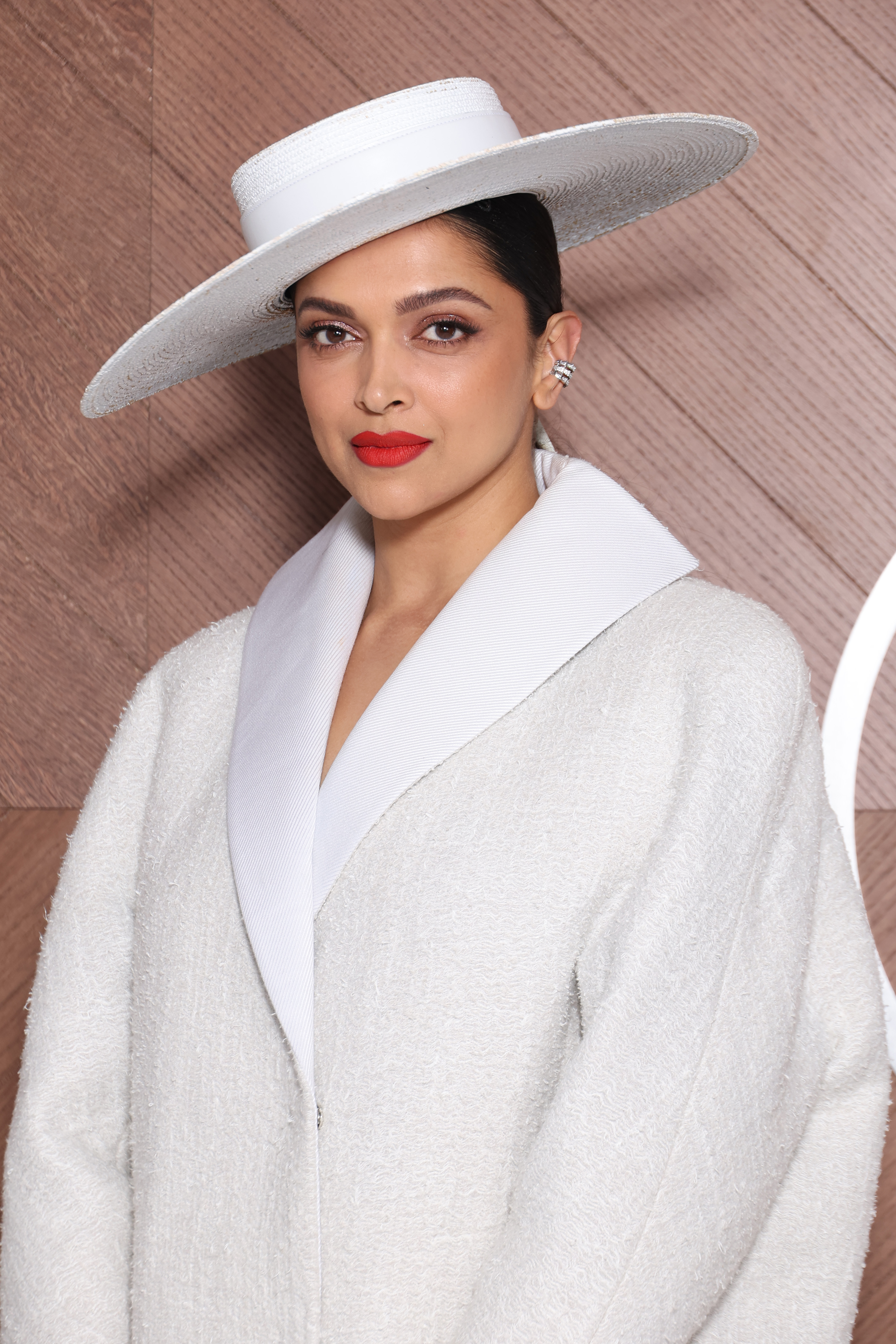 Deepika Padukone en el Louis Vuitton Womenswear Otoño/Invierno 2025-2026 durante la Semana de la Moda de París el 10 de marzo de 2025, en Francia. | Fuente: Getty Images
