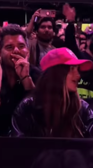 Antonio de la Rúa fue visto en el concierto de Shakira en México. | Fuente: Instagram/Revista Vea.