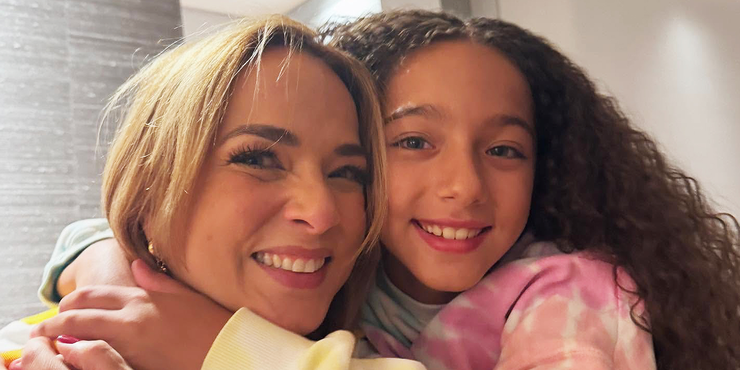 Adamari López y su hija Alaïa. | Foto: instagram.com/adamarilopez