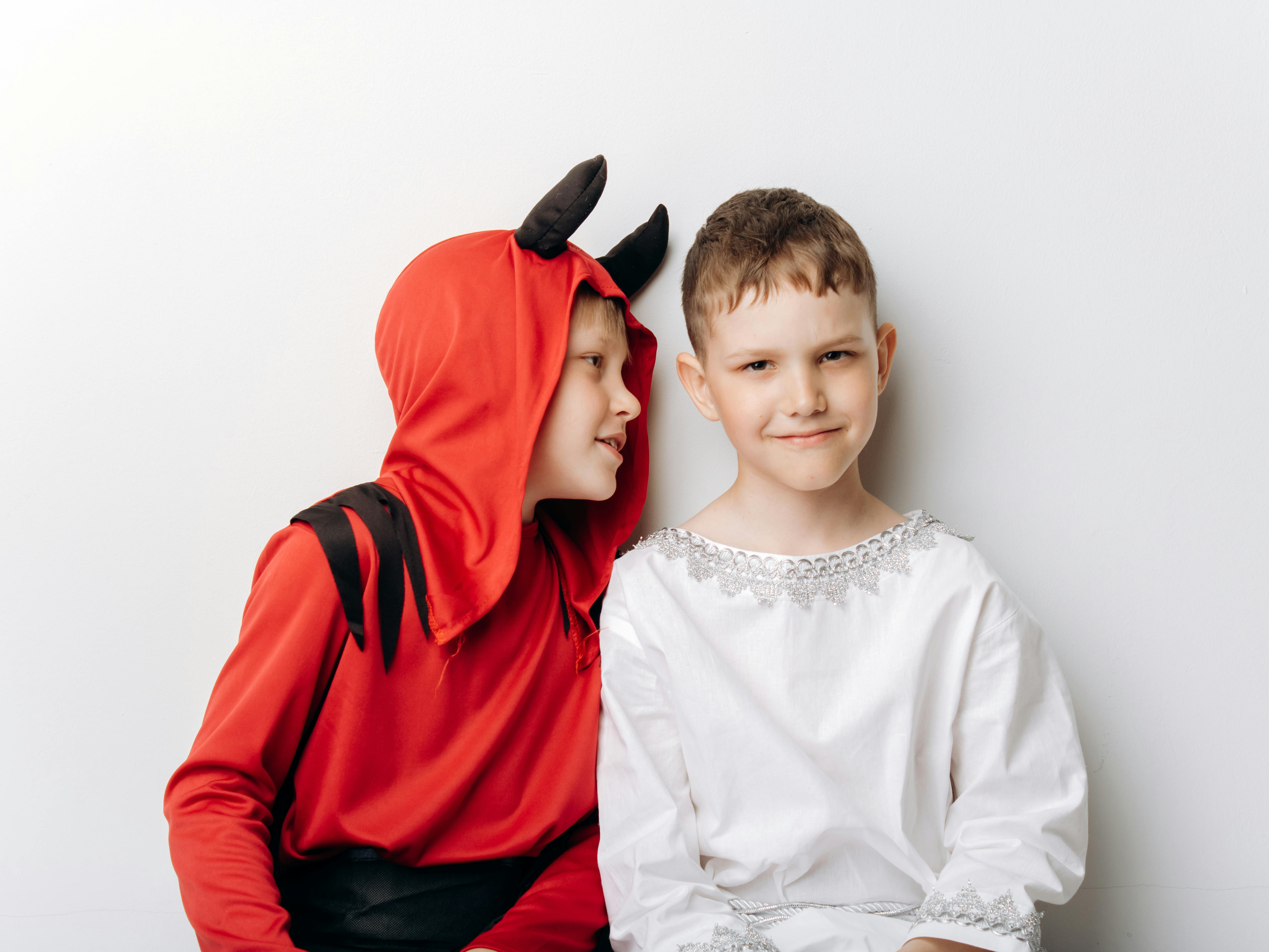 Dos niños disfrazados en Halloween | Fuente: Pexels