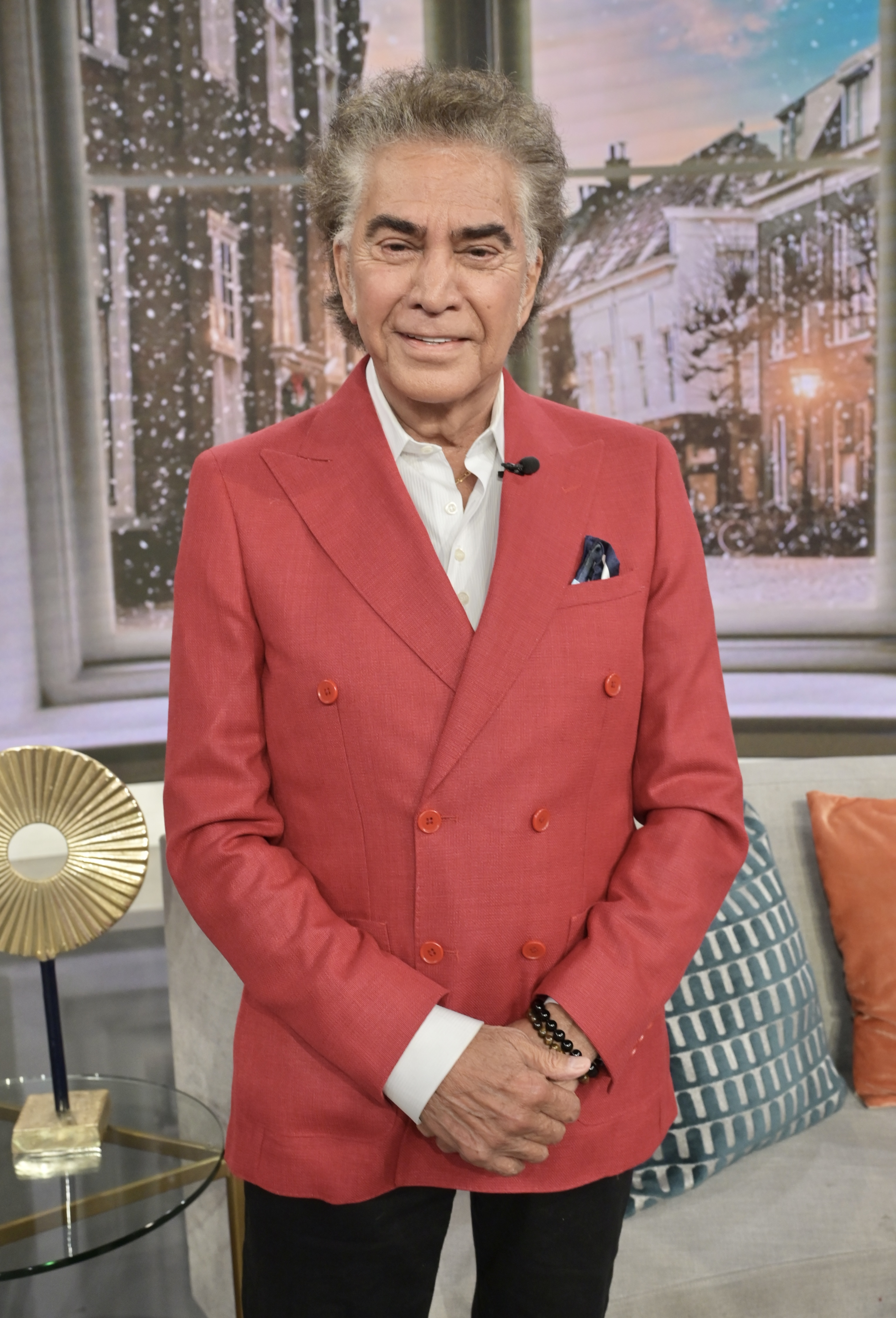 José Luis Rodríguez "El Puma" visita el programa matutino Despierta América en Univision Studios el 10 de enero de 2024 en Doral, Florida. | Fuente: Getty Images