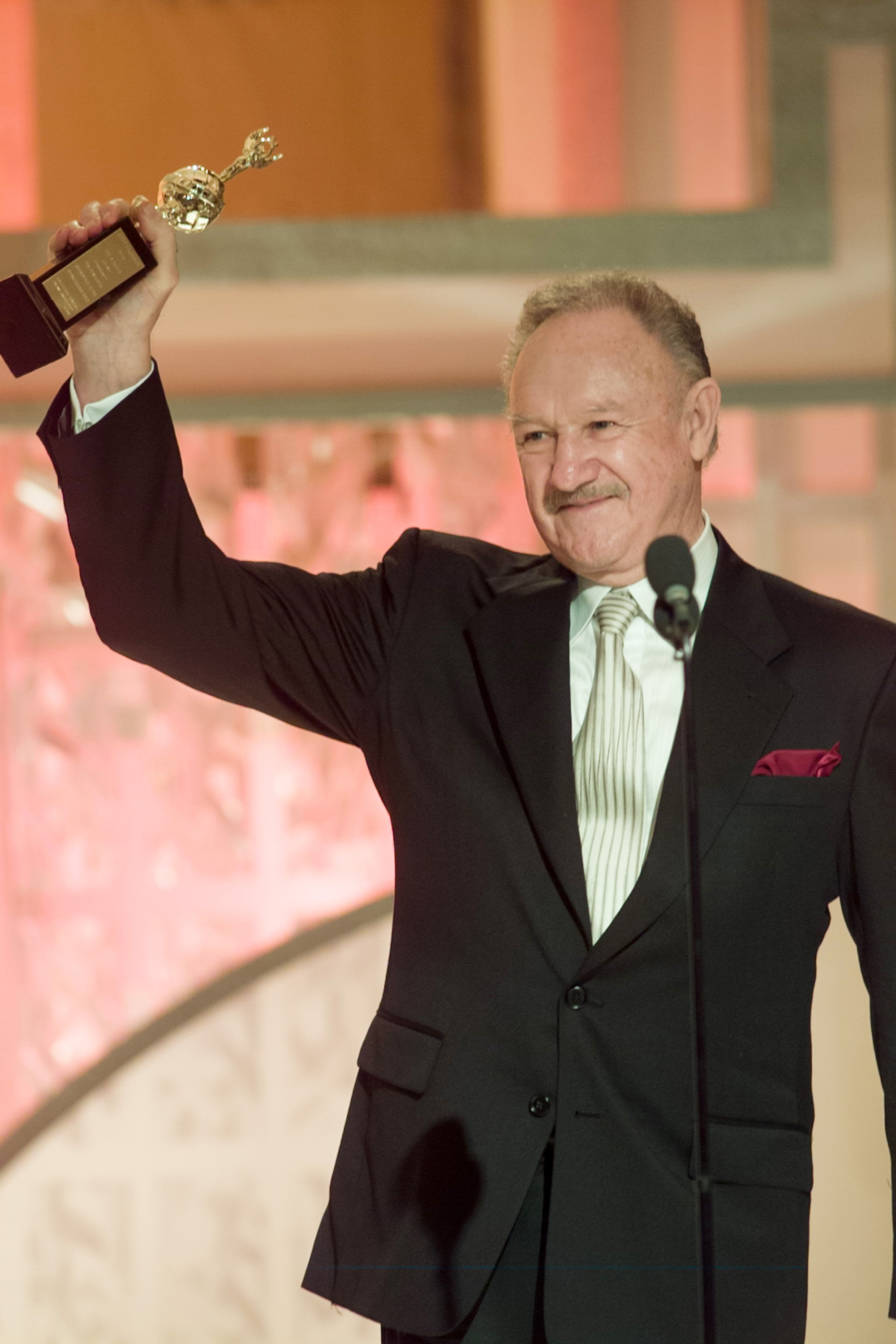 Gene Hackman durante la 60ª edición de los Globos de Oro el 19 de enero de 2003 | Fuente: Getty Images