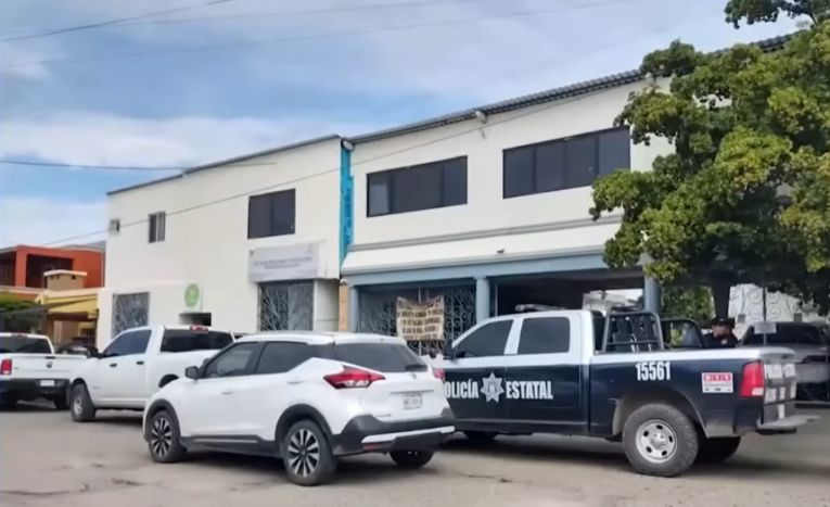 Fachada de la clínica privada que está bajo investigación, en Hermosillo, Sonara. | Fuente: Youtube/ El Heraldo de México.
