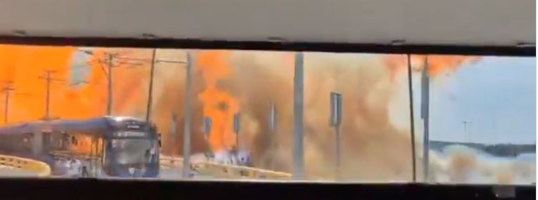 Captura del video grabado desde el trolebús | Fuente: X.com/Imagen_Oax