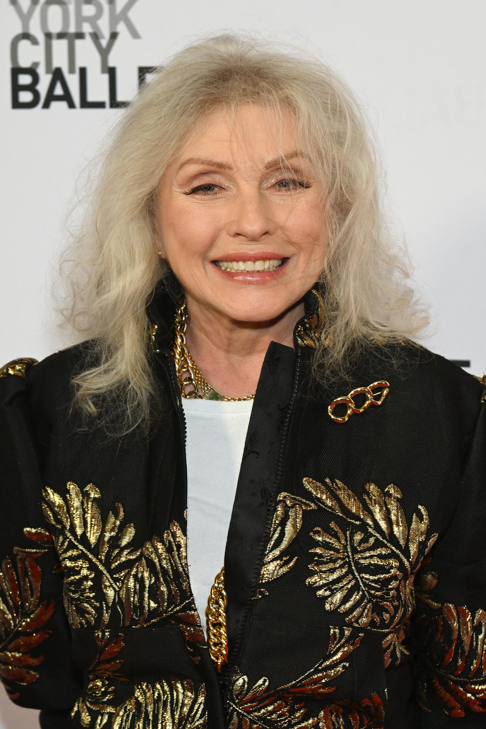 Debbie Harry en la Gala de Primavera 2025 del Ballet de la Ciudad de Nueva York el 8 de mayo. | Fuente: Getty Images
