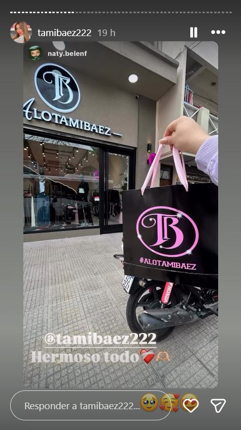 Vista exterior del local de Tamara Báez | Fuente: Instagram/tamibaez222
