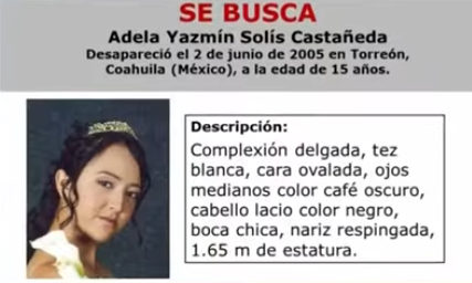 Madre de Adela emitió una ficha de búsqueda cuando su hija desapareció. | Fuente: YouTube/MILENIO.