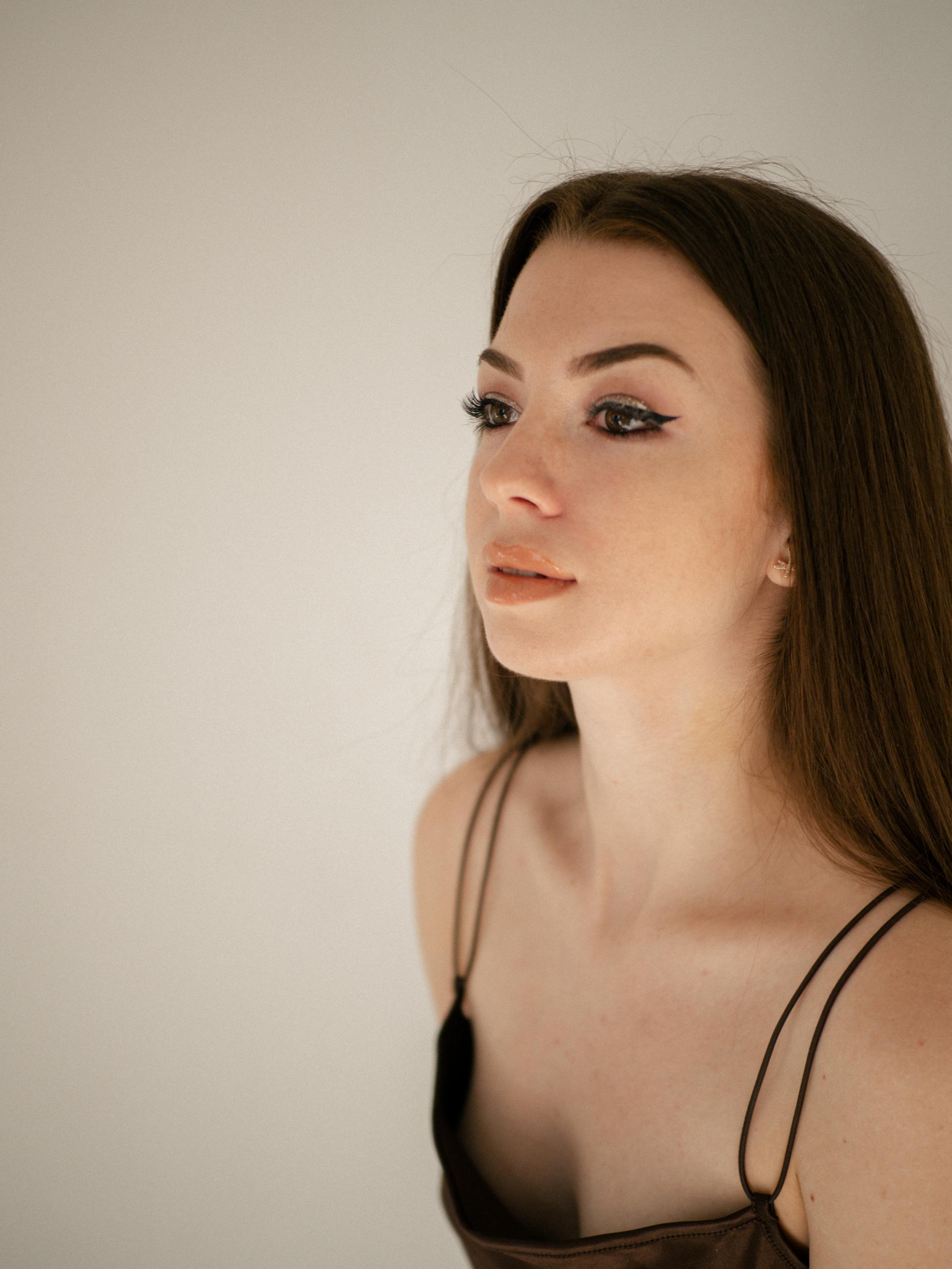 Una mujer preocupada | Fuente: Pexels