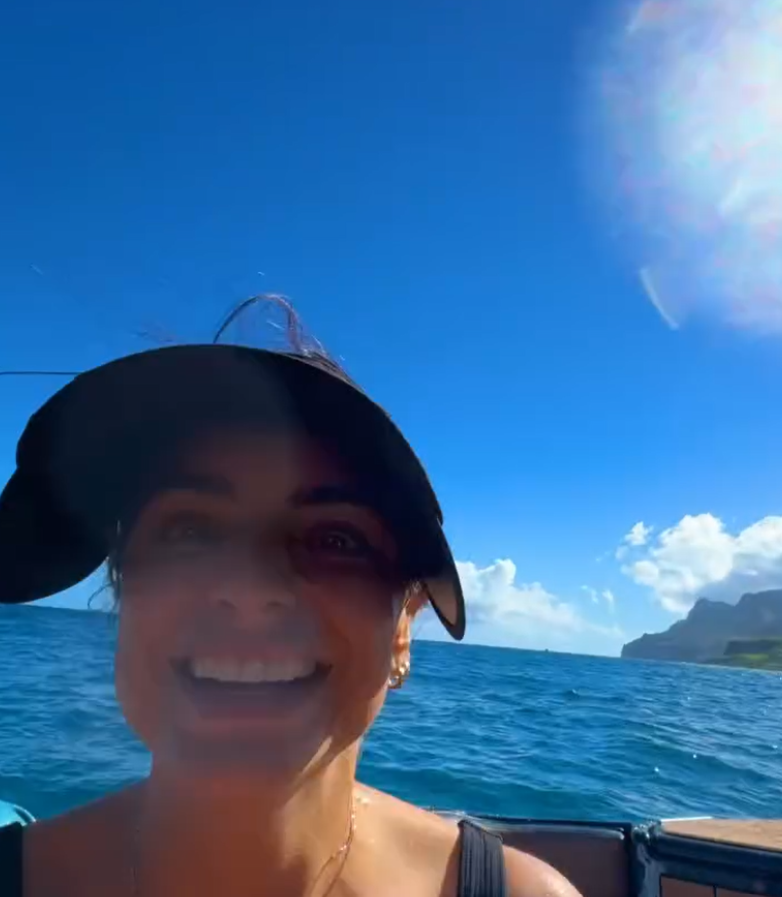 Las vacaciones de Aislinn Derbez en Hawái | Fuente: Instagram/aislinnderbez