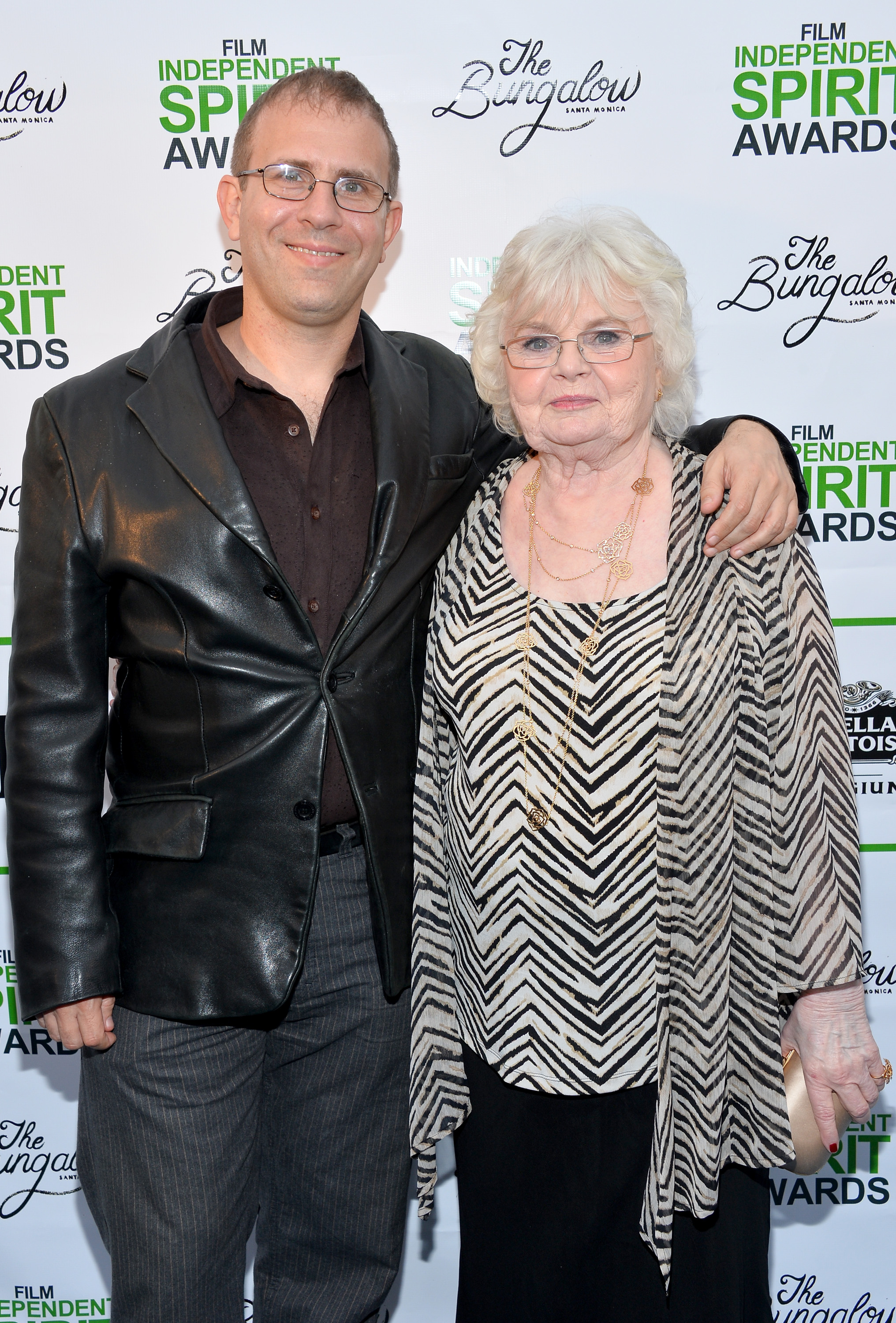Harry Kakatsakis y June Squibb asisten a la fiesta posterior a los Film Independent Spirit Awards el 1 de marzo de 2014 | Fuente: Getty Images