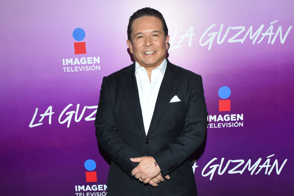 Gustavo Adolfo Infante posa para fotos durante el lanzamiento de la serie de televisión "La Guzmán" en Imagen Televisión el 17 de enero de 2019 en Ciudad de México. | Foto: Getty Images