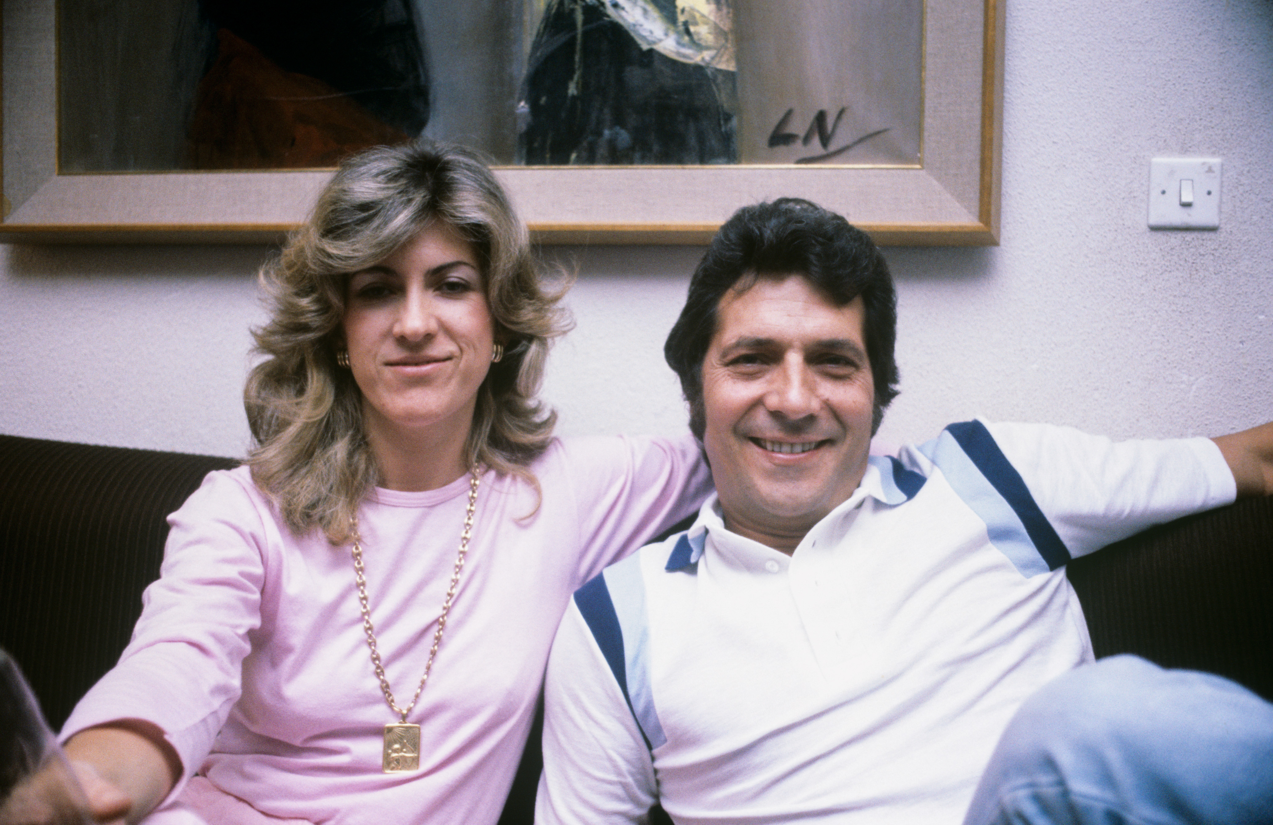Sancho Gracia con su esposa, 1980, Madrid, España. | Fuente: Getty Images