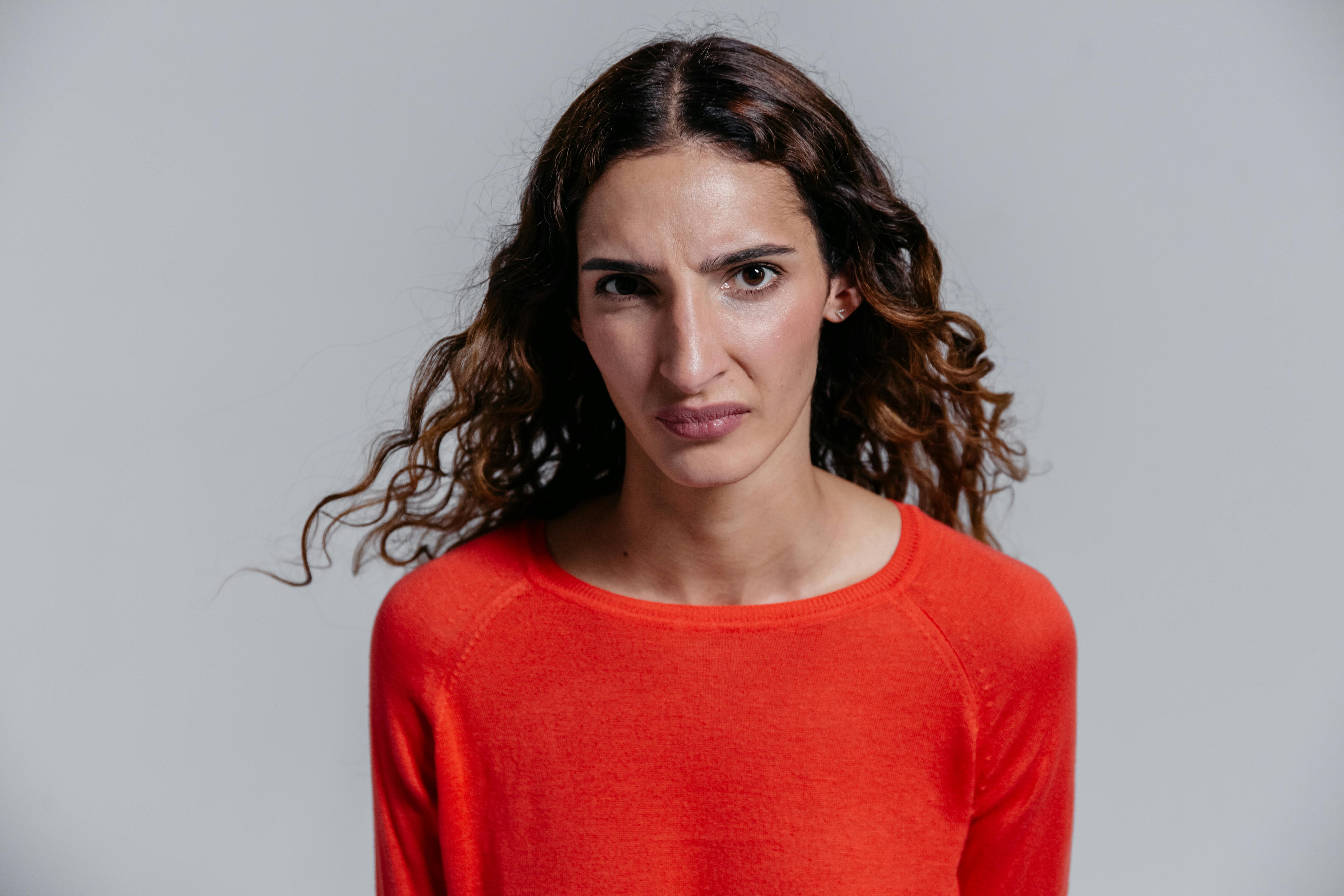 Una mujer molesta | Fuente: Pexels
