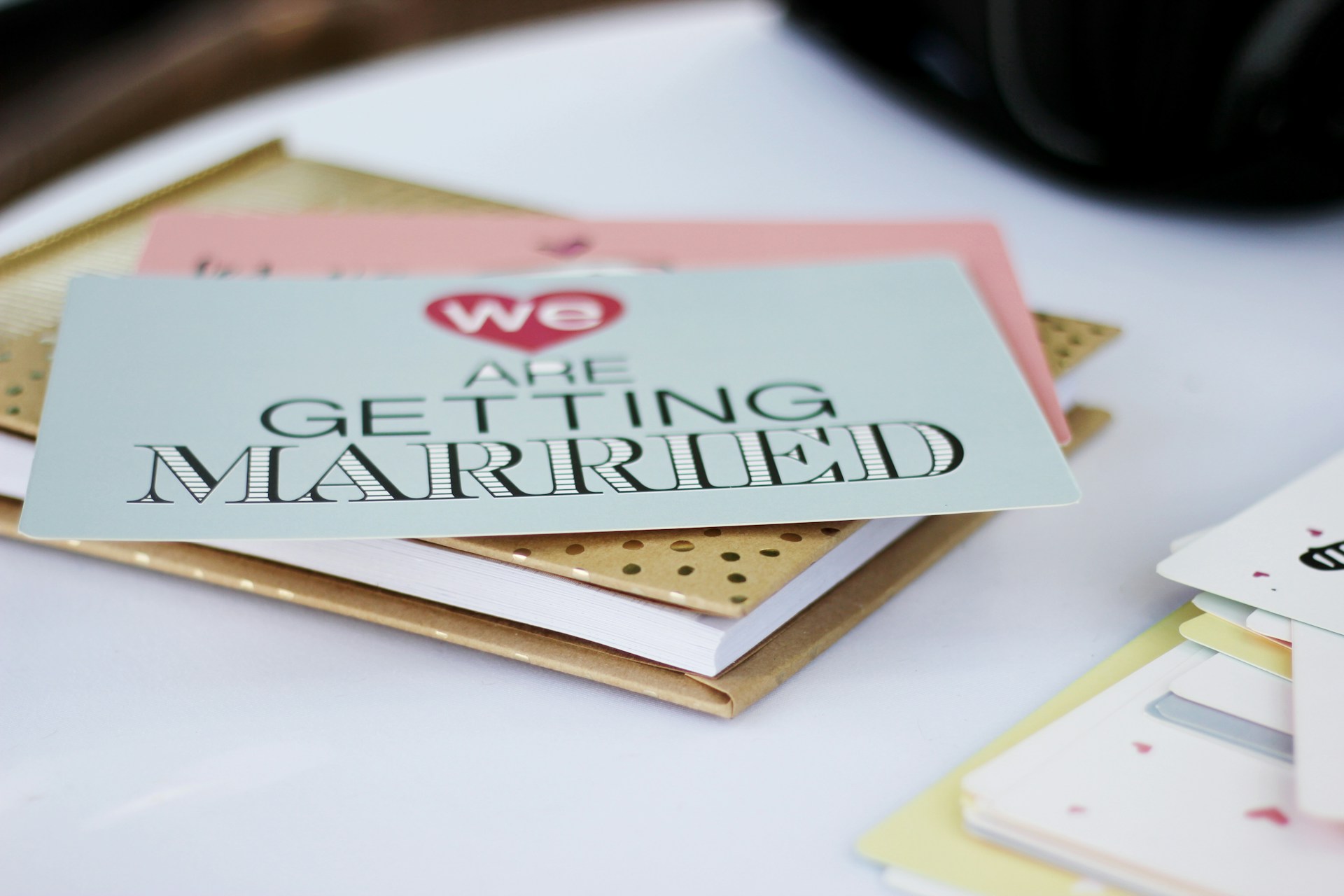 Una invitación de boda | Fuente: Unsplash