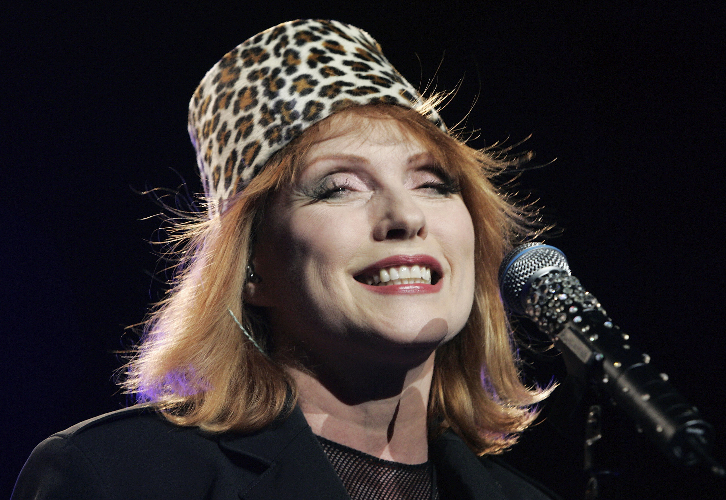 La estrella musical en el Royal Albert Hall el 23 de noviembre de 2005, en Londres, Inglaterra. | Fuente: Getty Images