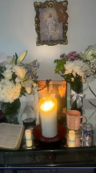 Altar compartido por la madre de Desiree Cervantez | Foto: Facebook.com/macaveli23