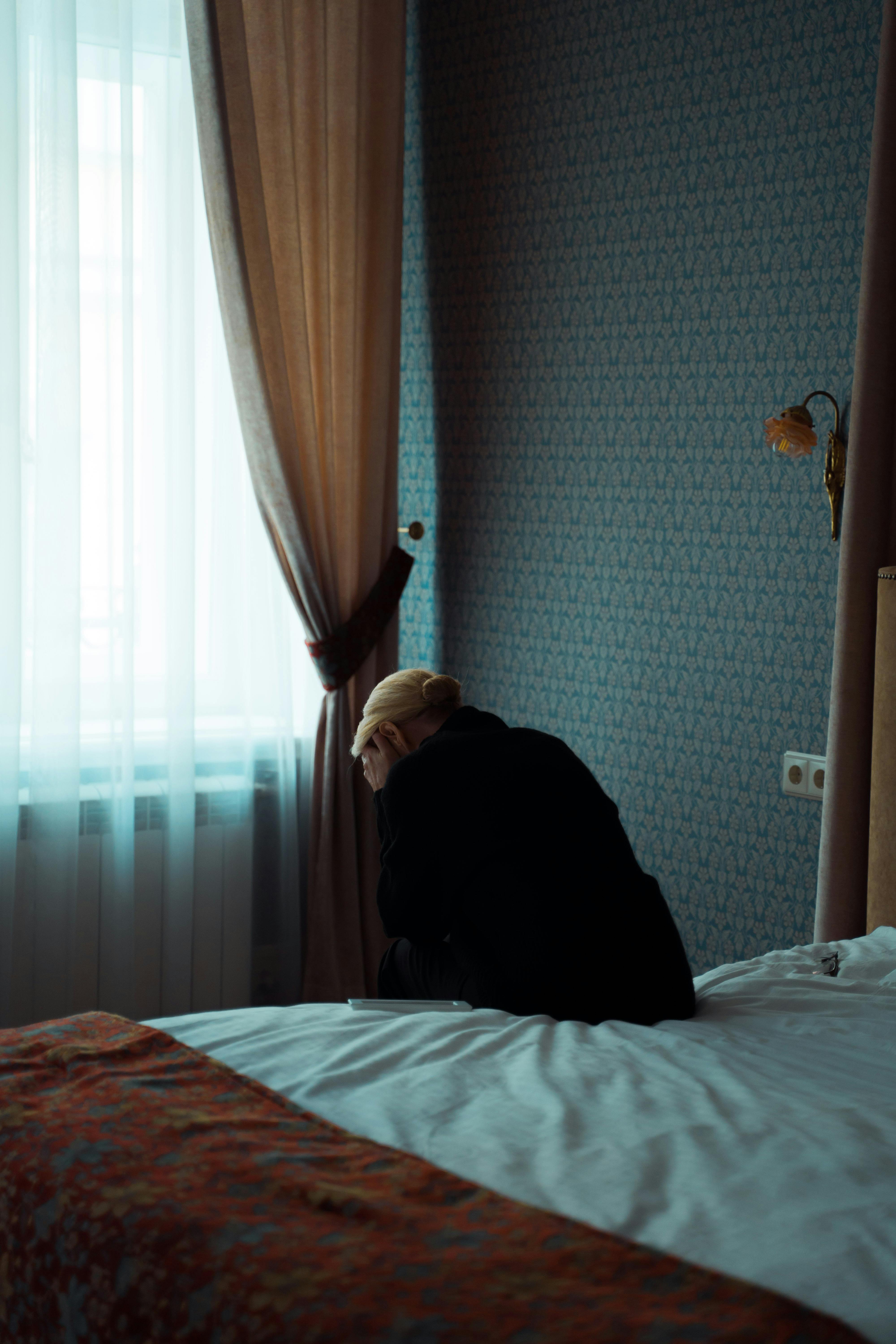 Una mujer angustiada | Fuente: Pexels