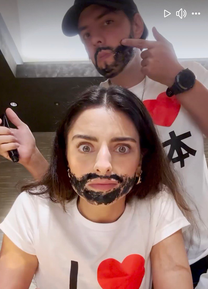 Aislinn y Vadhir preparando una sorpresa por el cumpleaños de Eugenio Derbez | Fuente: Facebook/Eugenio Derbez
