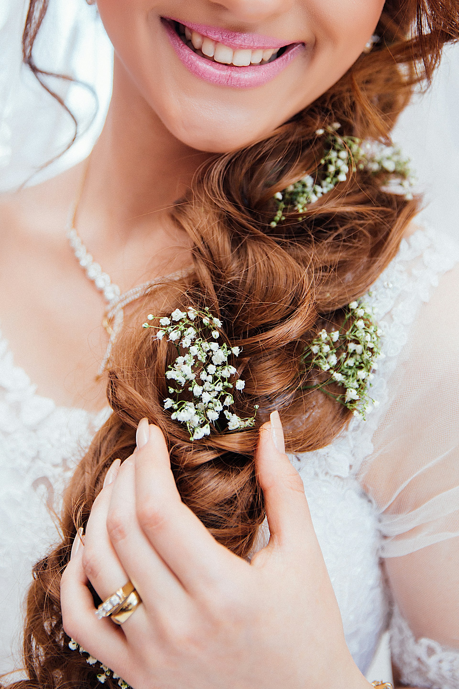 Una novia alegre | Fuente: Unsplash