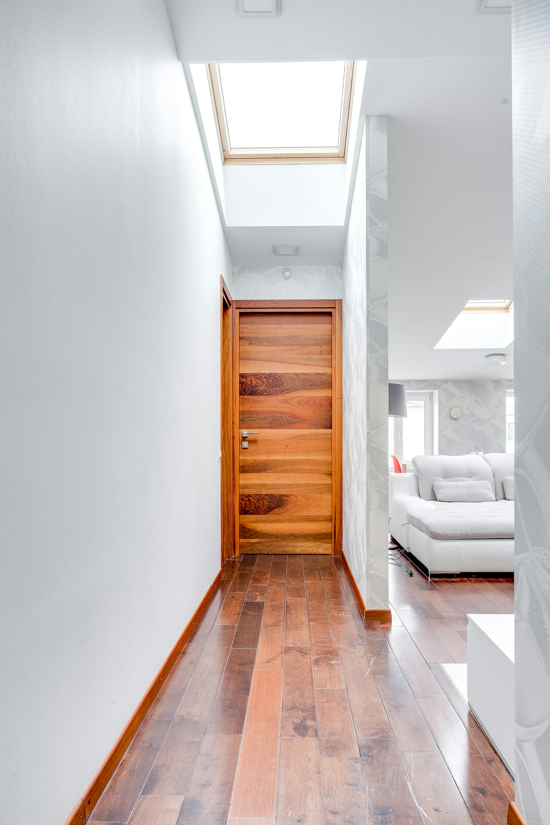 Una puerta principal | Fuente: Pexels