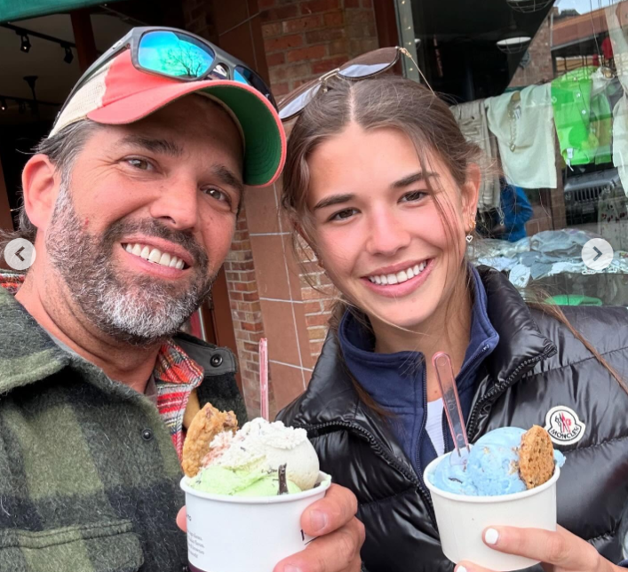 Kai Madison Trump posa con su padre en un post del 12 de mayo de 2024 | Fuente: Instagram/donaldtrumpjr