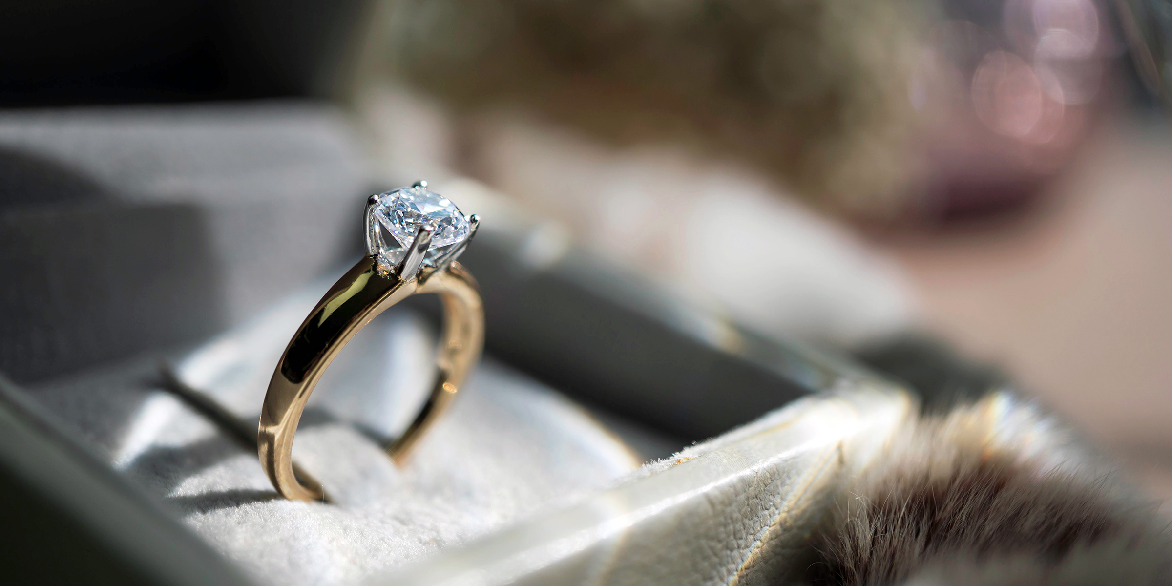 Un anillo de diamantes | Fuente: Shutterstock