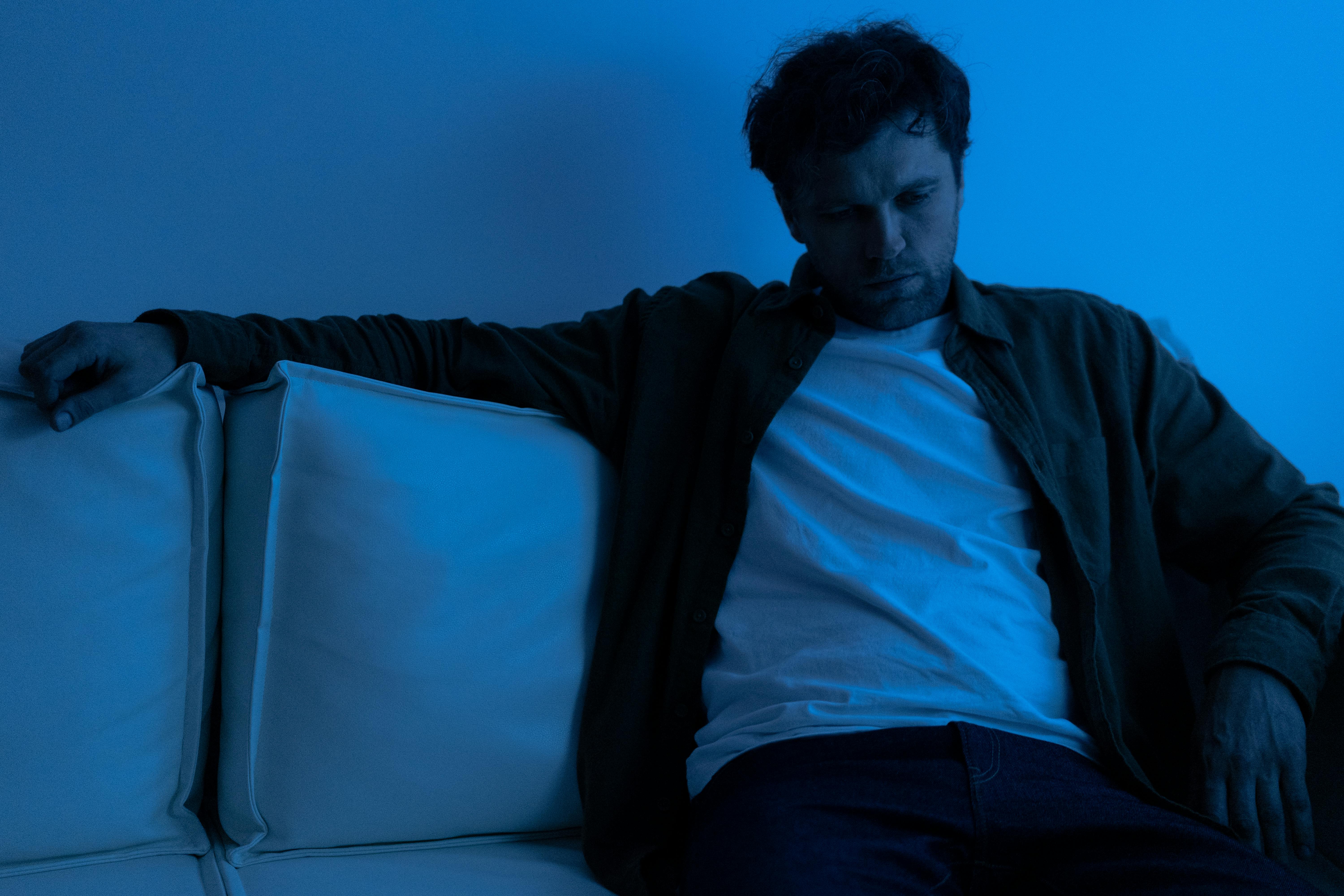 Un hombre triste | Fuente: Pexels