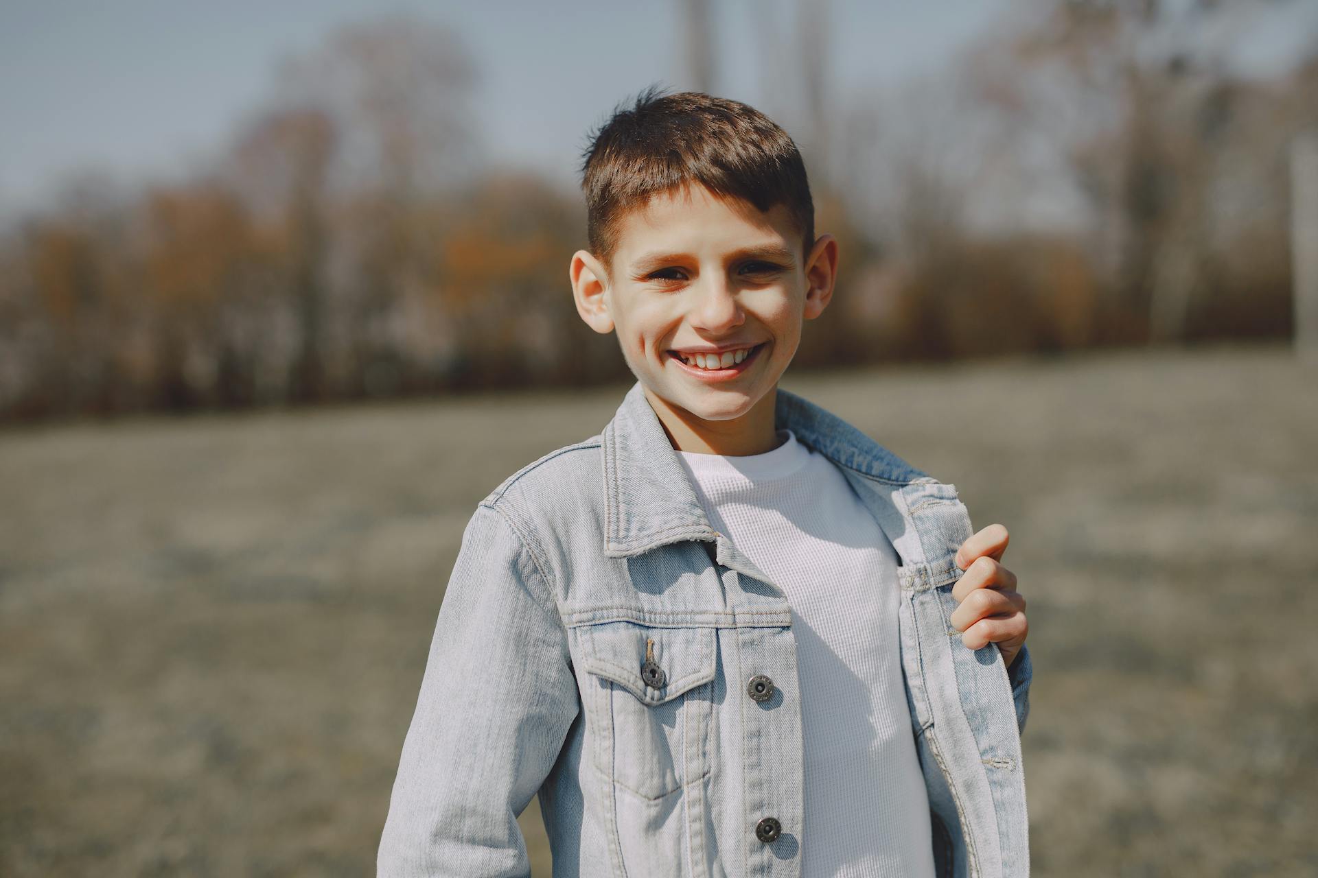 Un niño riendo | Fuente: Pexels