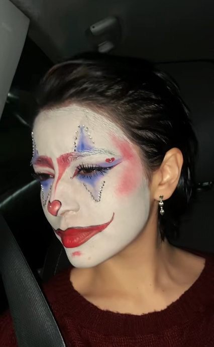 Marian Izaguirre con maquillaje de payasita en su último video de TikTok | Fuente: TikTok/marianizaguirrep