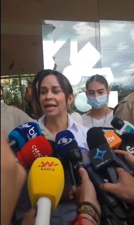 María Claudia Tarazona y Miguel Uribe Turbay. | Fuente: X.com/AdrianaVeterin