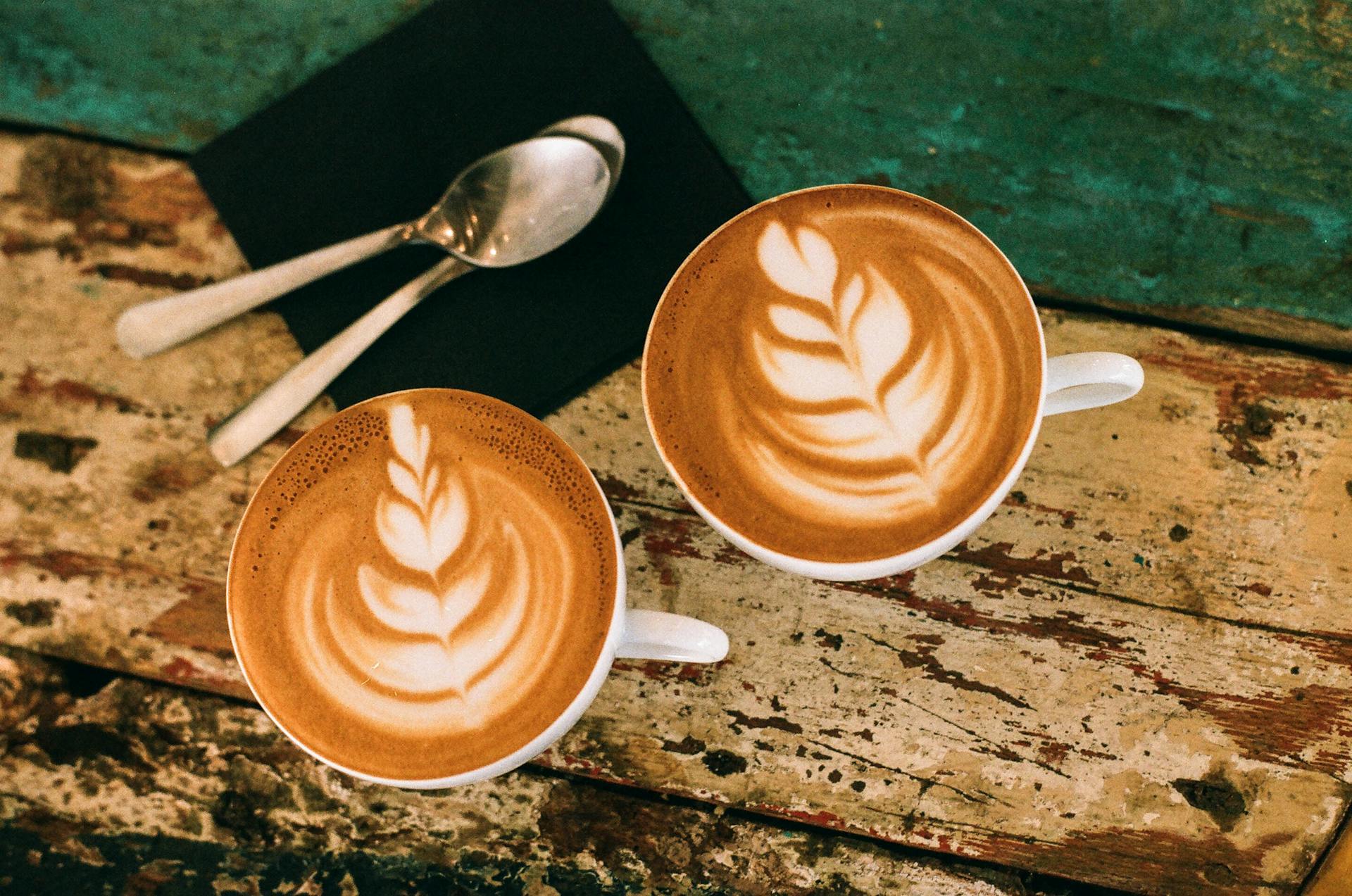 Dos tazas de café | Fuente: Pexels
