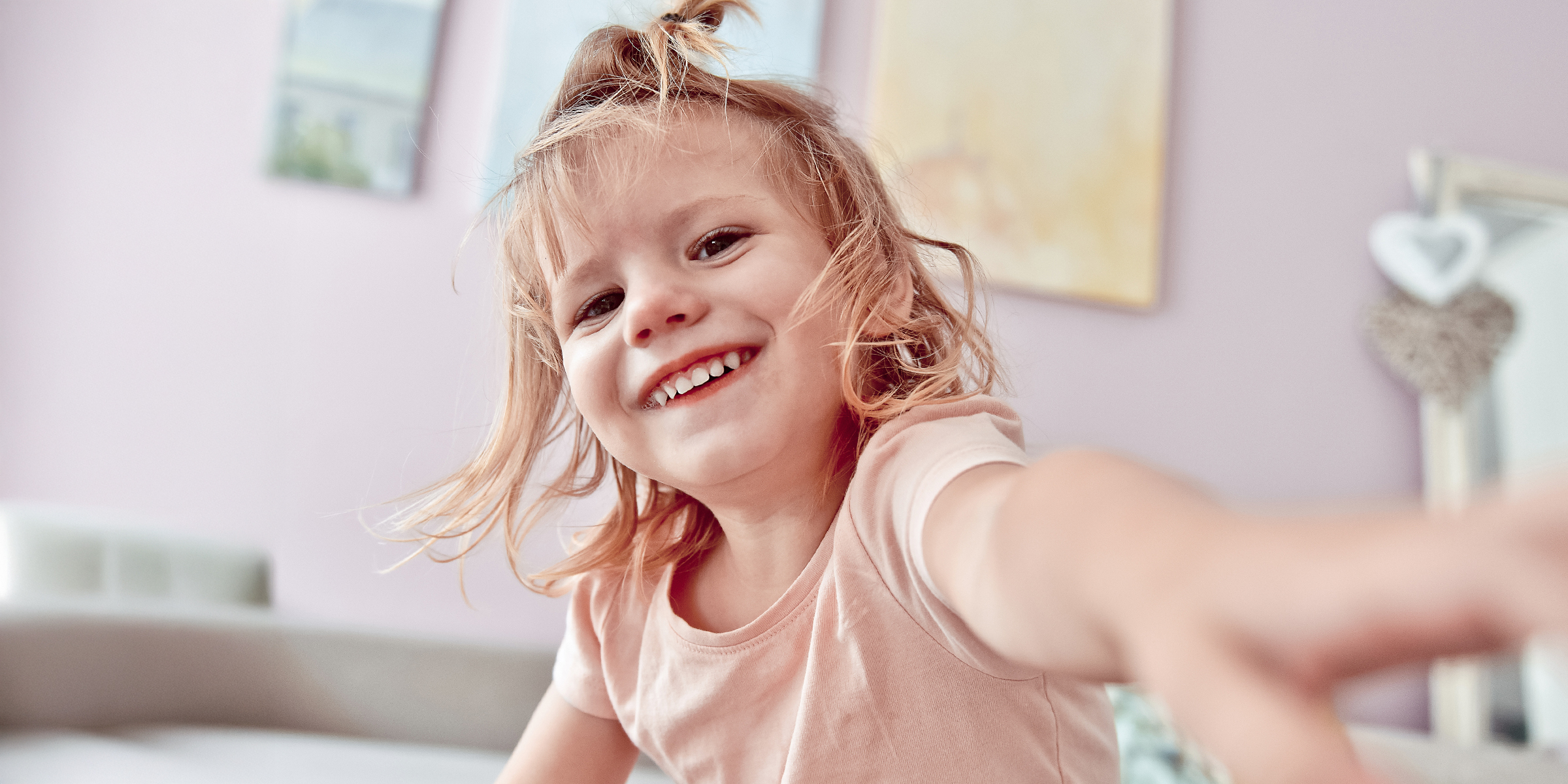 Una niña feliz | Fuente: Shutterstock