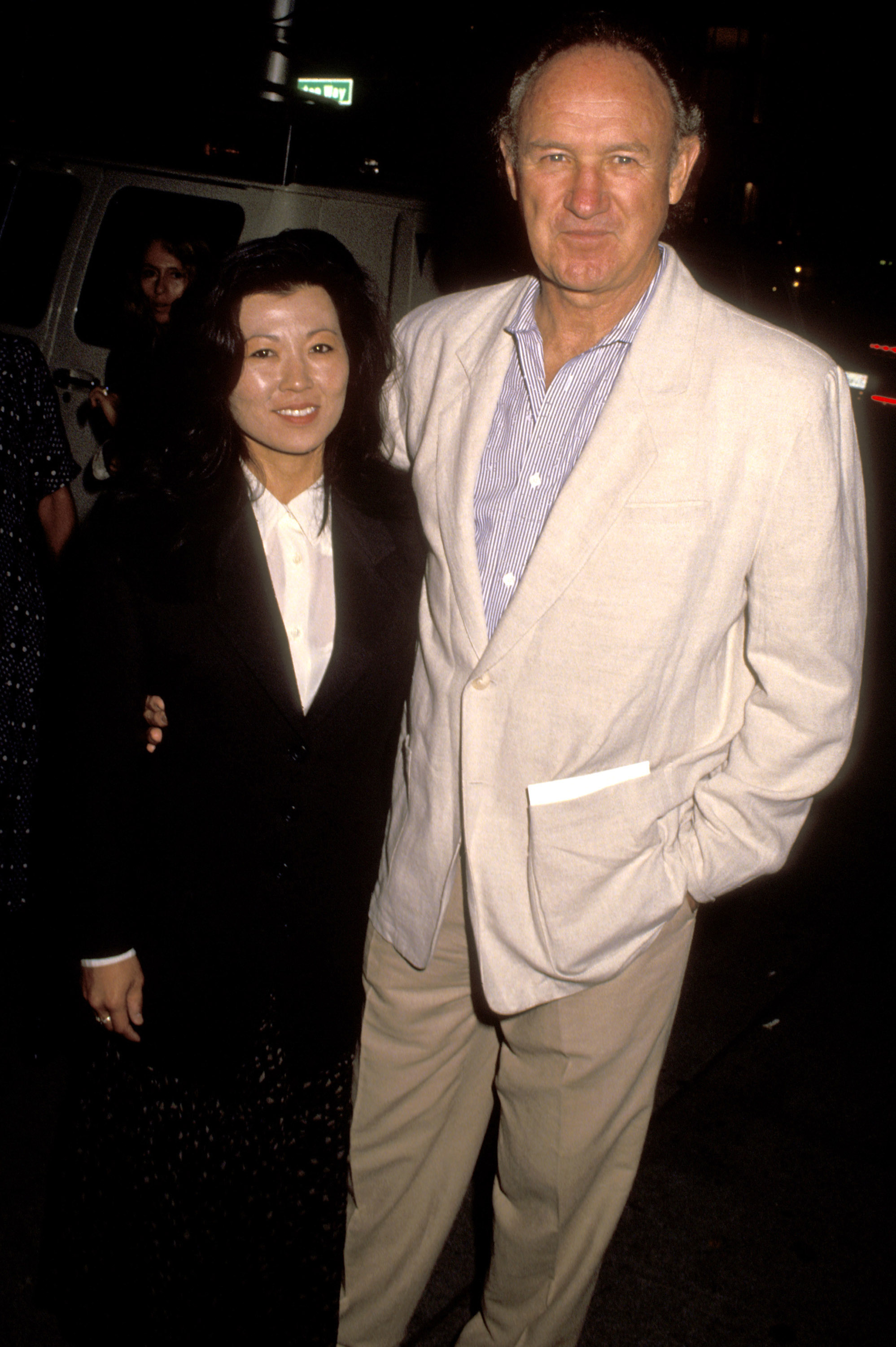 Betsy Arakawa y Gene Hackman durante el PCC Celebrity Art Show el 11 de septiembre de 1991, en Beverly Hills, California | Fuente: Getty Images